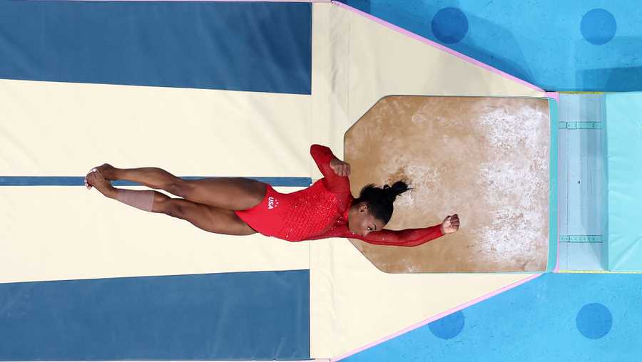 Artistic Gymnastics - Olympic Games Paris 2024: Day 8 PARIS, FRANCE - AUGUST 03: (EDITORS NOTE: Image was captured using a robotic camera positioned above the field of play) Simone Biles of Team United States competes during the Artistic Gymnastics Women's Vault Final on day eight of the Olympic Games Paris 2024 at Bercy Arena on August 03, 2024 in Paris, France. (Photo by Dan Mullan/Getty Images)